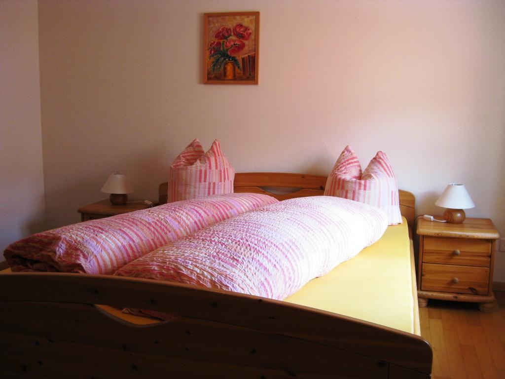 Hotel Pensiun Garni Plaz à Scuol Chambre photo