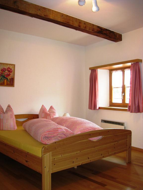 Hotel Pensiun Garni Plaz à Scuol Chambre photo