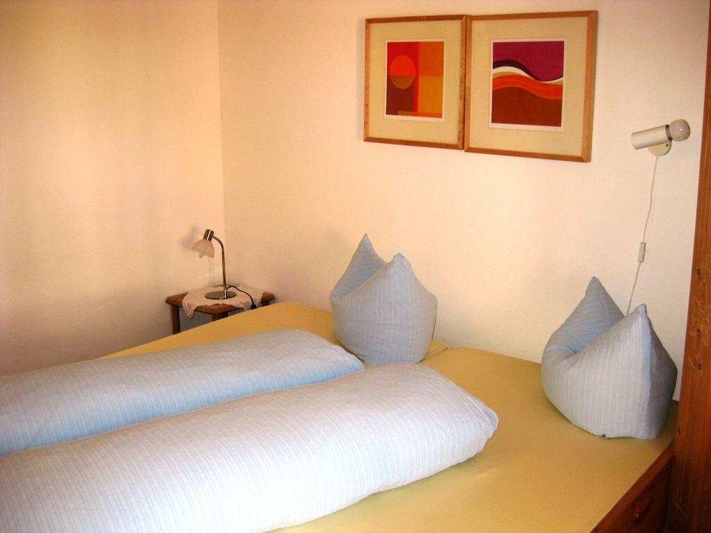 Hotel Pensiun Garni Plaz à Scuol Chambre photo